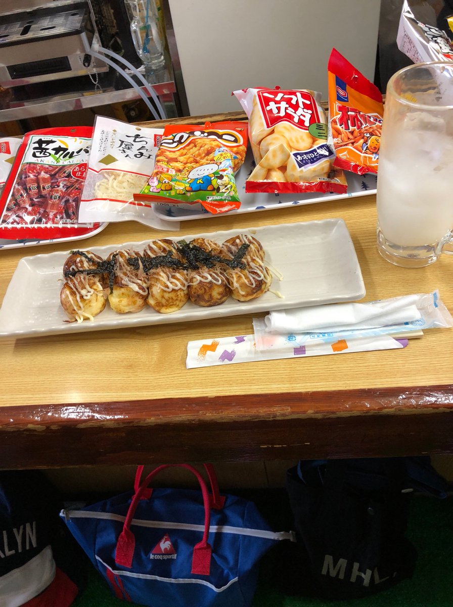 3131pas9nine's tweet photo. 広島の開幕戦はサッカーバーで観戦でした！！勝ちスタートは最高です。
春休みバイト以外で家を始めて家から出たかも笑笑 https://t.co/iLLFYE60U6