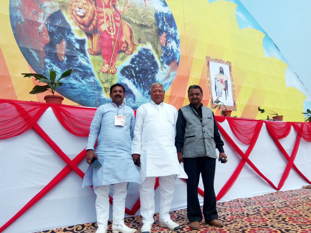 RAgrawal_offcl's tweet photo. “राष्ट्रोदय स्वयंसेवक समागम” कार्यक्रम स्थल पर कार्यक्रम की तैयारियों के अंतिम चरण में प्रशासनिक अधिकारियों के साथ उपस्थित रहा। @rashtrodaymrt
#Rashtroday #MPRajendraAgarwal #Meerut #Hapur https://t.co/F942uqBo9e