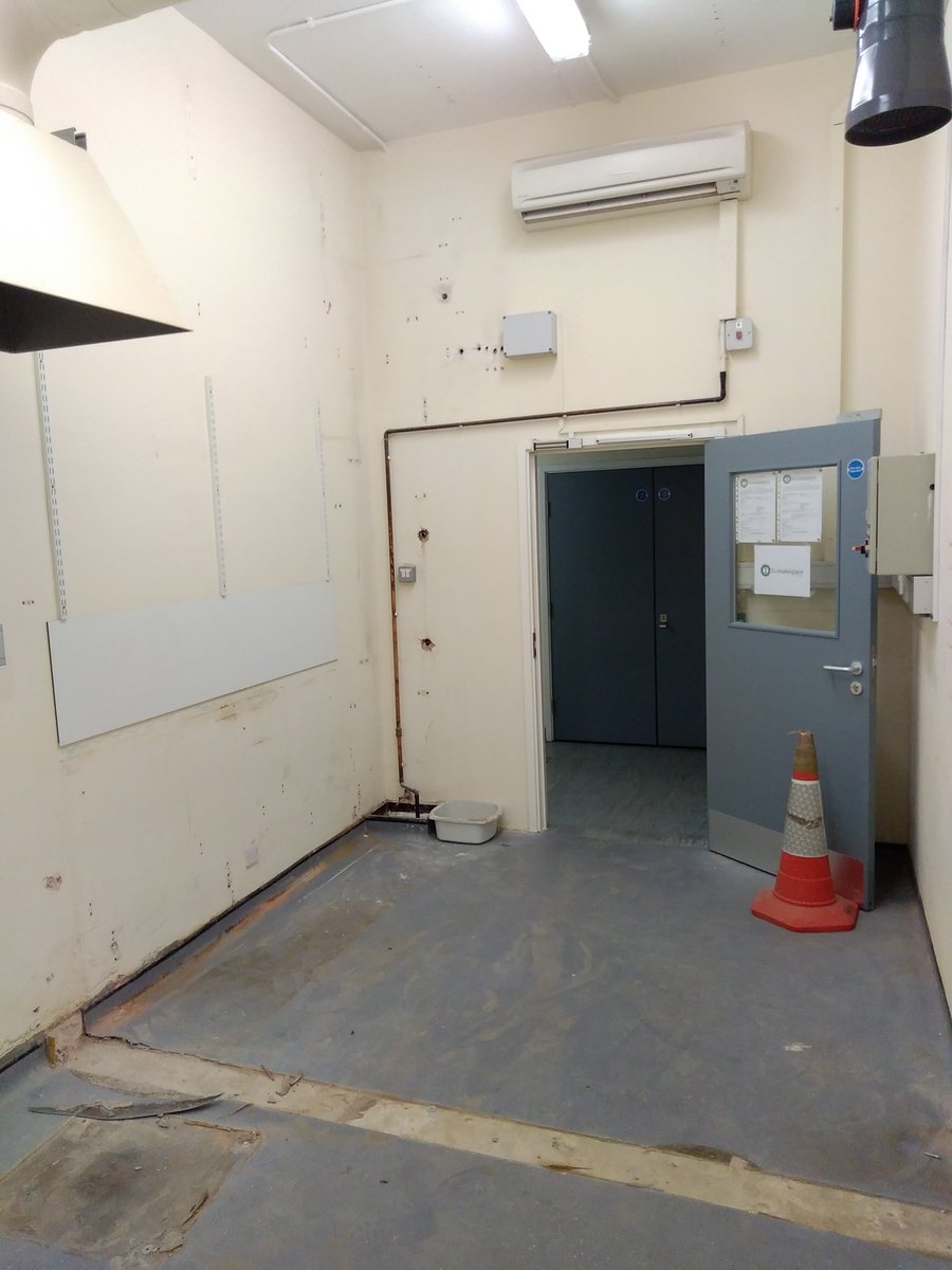 Biomakespace tweet media