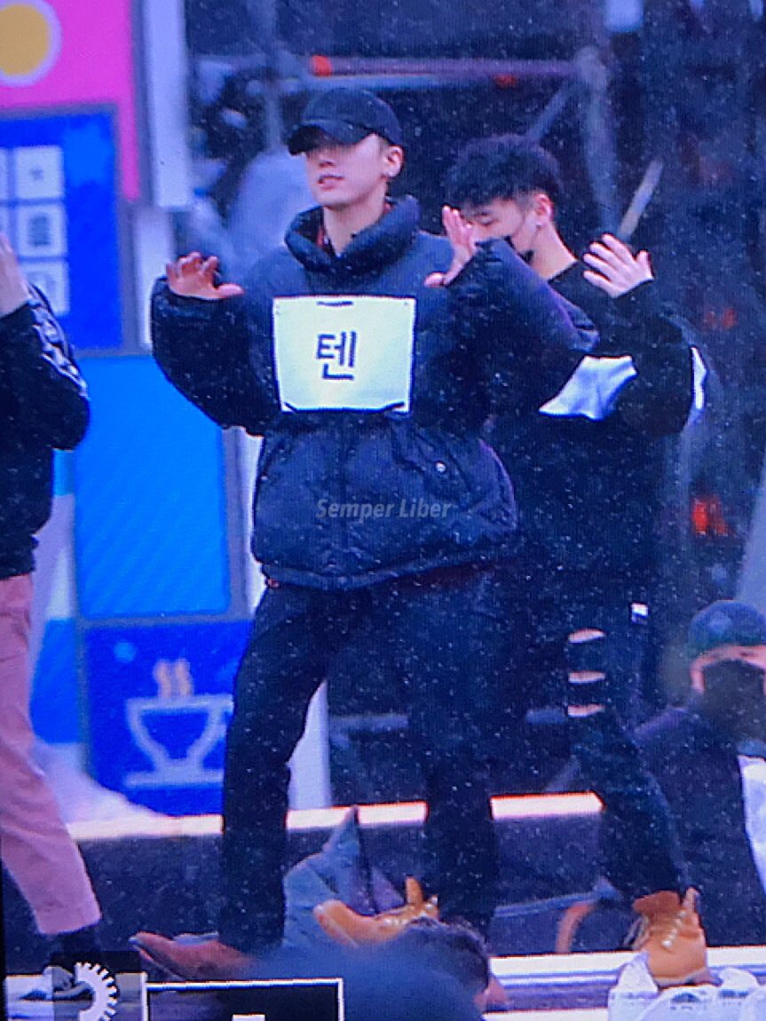 taetensunflower's tweet photo. Seeing him on stage again where he really belong 😢
I'm so so happy for you Ten. You are back 😭
#WelcomeTENtoStage #TENisBack https://t.co/tqOnQpIsGN