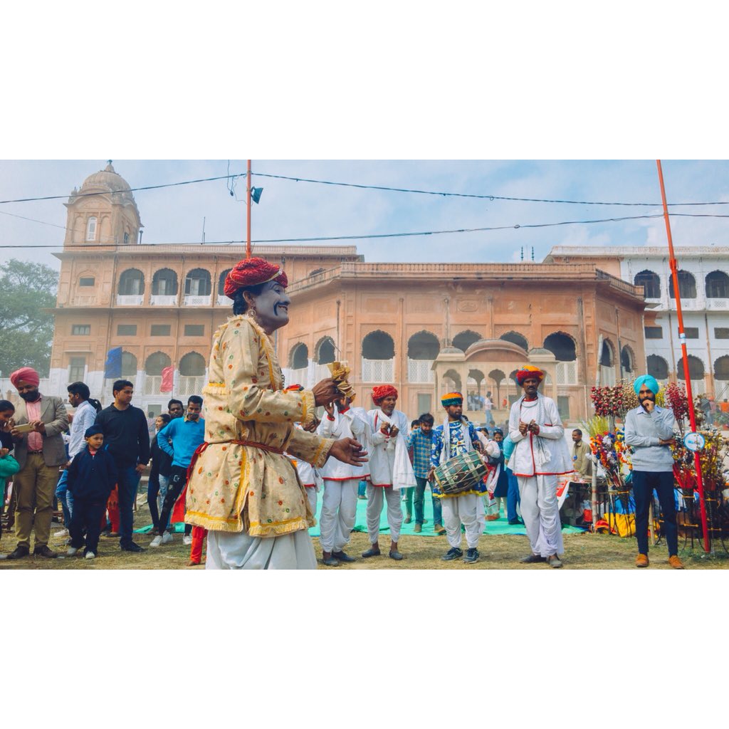 rupal_hs's tweet photo. Saras Mela 2018
#SheeshMehal #Patiala #ShotoniPhone https://t.co/TWDH6Qb6Wx