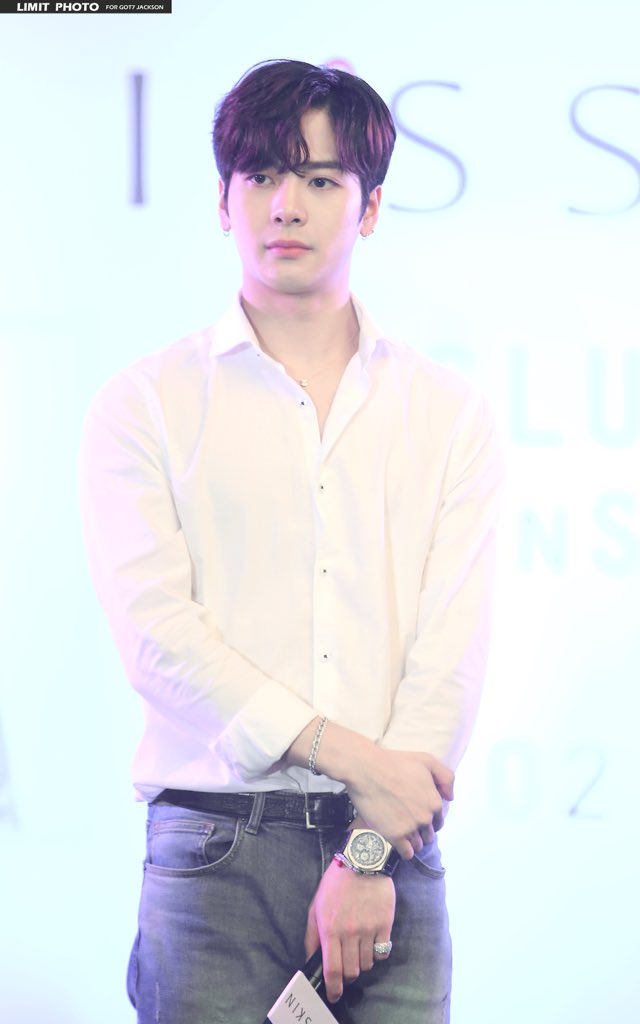 ______Limit tweet media