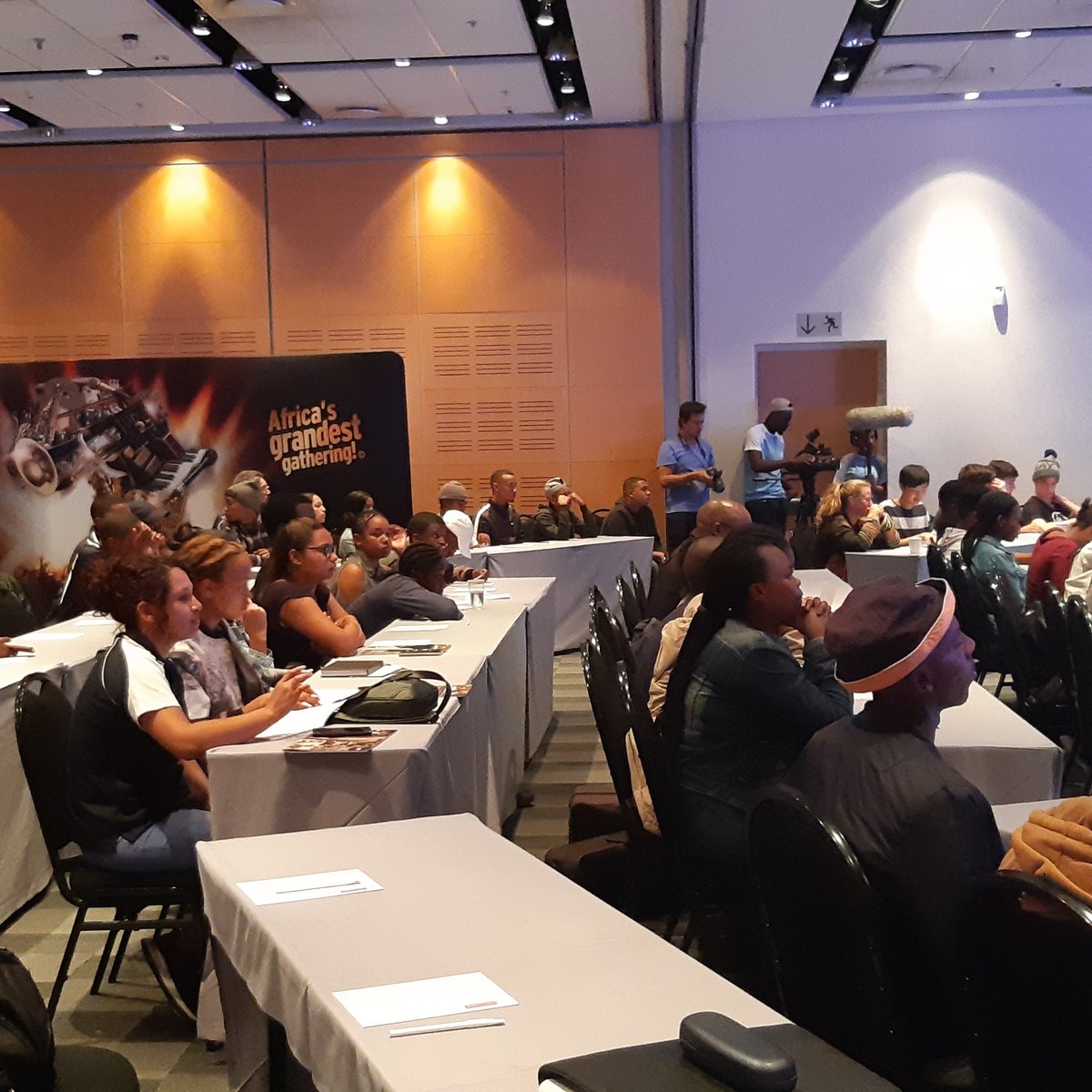 ShiobhanW's tweet photo. CTIJF Training and Development, Music and Career Workshops in full swing. Young aspiring musicians gaining knowledge about venturing into the music industry! @ctijftnd @espafrika @CTJazzFest
#CTIJF2018  #CTIJFTND #musicislife https://t.co/cx8VWjSWGx