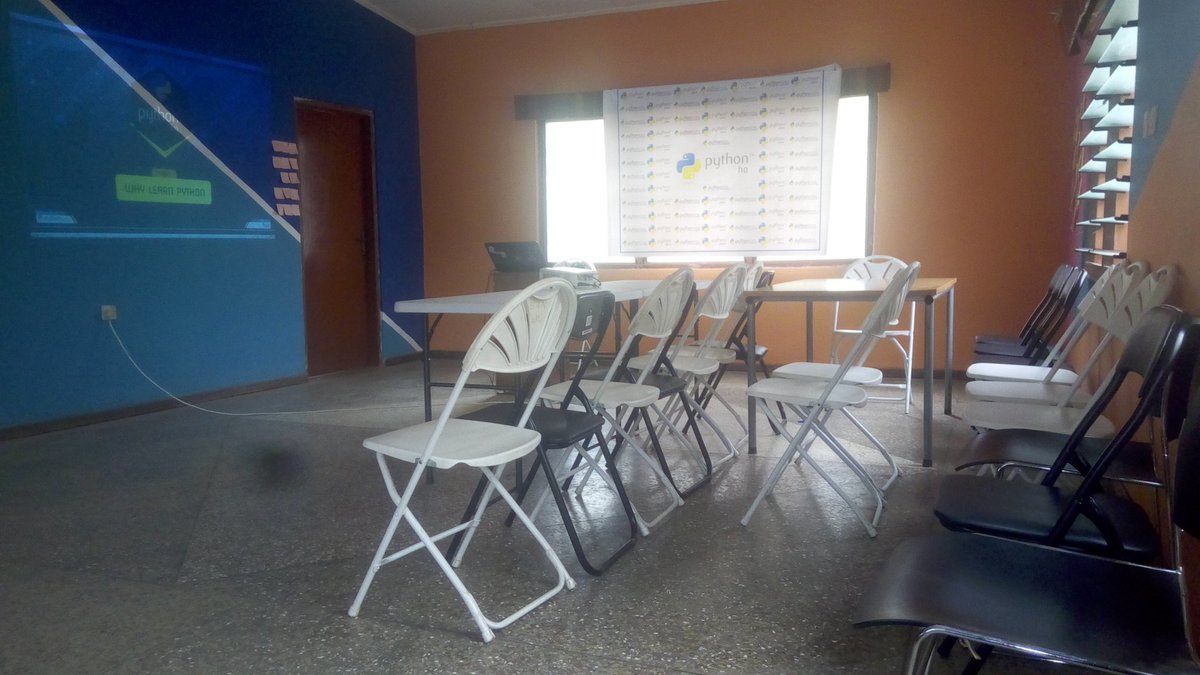 PythonHo's tweet image. We are just about right starting our very first @PythonHo meet up @Honodehub.
Time: 11am prompt.
#pythonho , #HoNode , #psf, #pythonghana, #pyconghana, #voltacode