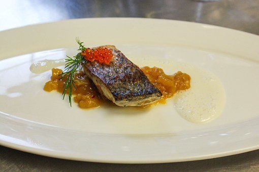 go4level10's tweet image. #Herbalife diet tip: Try eating from a small plate or bowl. It makes portion sizes easier. #SimpleButTrue 🍽️🤓