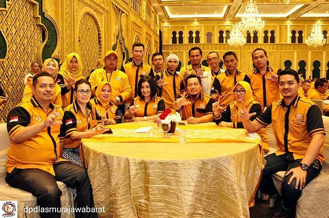 dpplasmura's tweet photo. Regrann from @dpdlasmurajawabarat -  LASMURA Solid... #13ANGKIT #Jaya #Menang - #regrann https://t.co/ae0mcviI9A https://t.co/YxJE4oOZ36