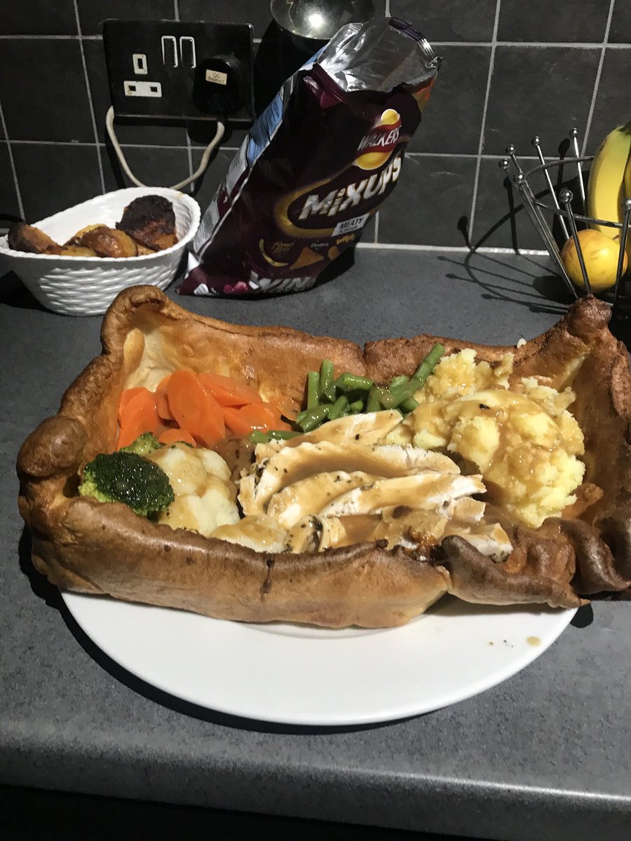 gedroy's tweet image. #saturdayjamesmartin