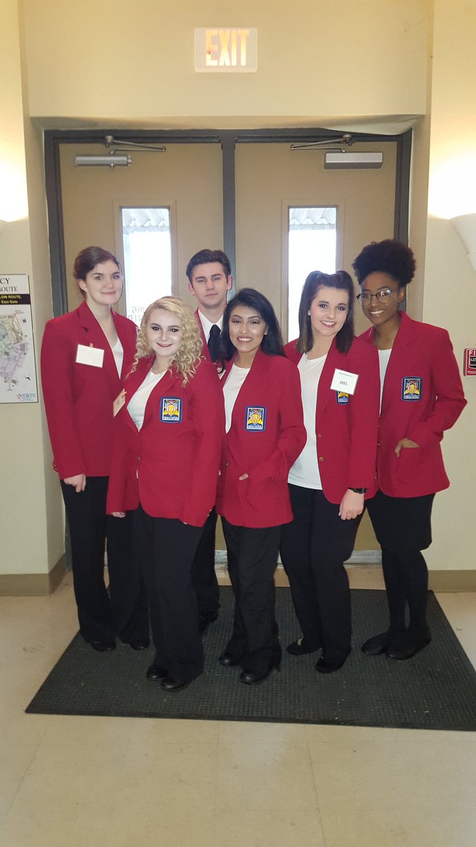 ATCCosmo's tweet photo. Cosmetology is ready for competition this morning at the Texas SkillsUSA District 4 competition in Waco! Go for the Gold ATC. #ATC#DentonISD https://t.co/O1u0ZO0SO0