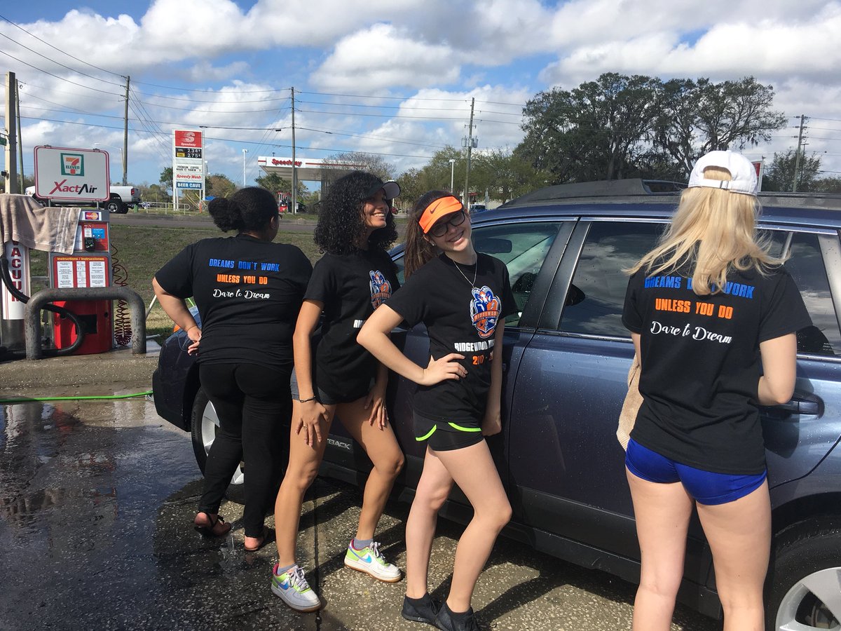 FBLAMLRR's tweet photo. @PascoCTE @Ridgewood_Rams Future entrepreneurs raising money for FBLA States Competition this March in Orlando. Come out to the 7 Eleven on Little and SR-54 https://t.co/ryTv0TSXHG