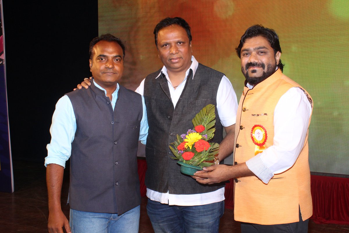 _AmitPradhan's tweet photo. मागच्या वर्षी म्हणजेच 11 मार्च २०१7 ला तिसरा..."श्री गणेशा मराठी लघुपट महोत्सव" आयोजीत करण्यात आला. चौथा "श्रीगणेशा मराठी लघुपट महोत्सव २०१८" आयोजित करण्यात येत आहे. लघुपट पाठवण्याची अंतिम तारीख २८ फेब्रुवारी २०१८.
या महोत्सवात सहभागी होण्यासाठी संपर्क करा...किरण ८६५२३२९११६ https://t.co/GqJVRpM5rn