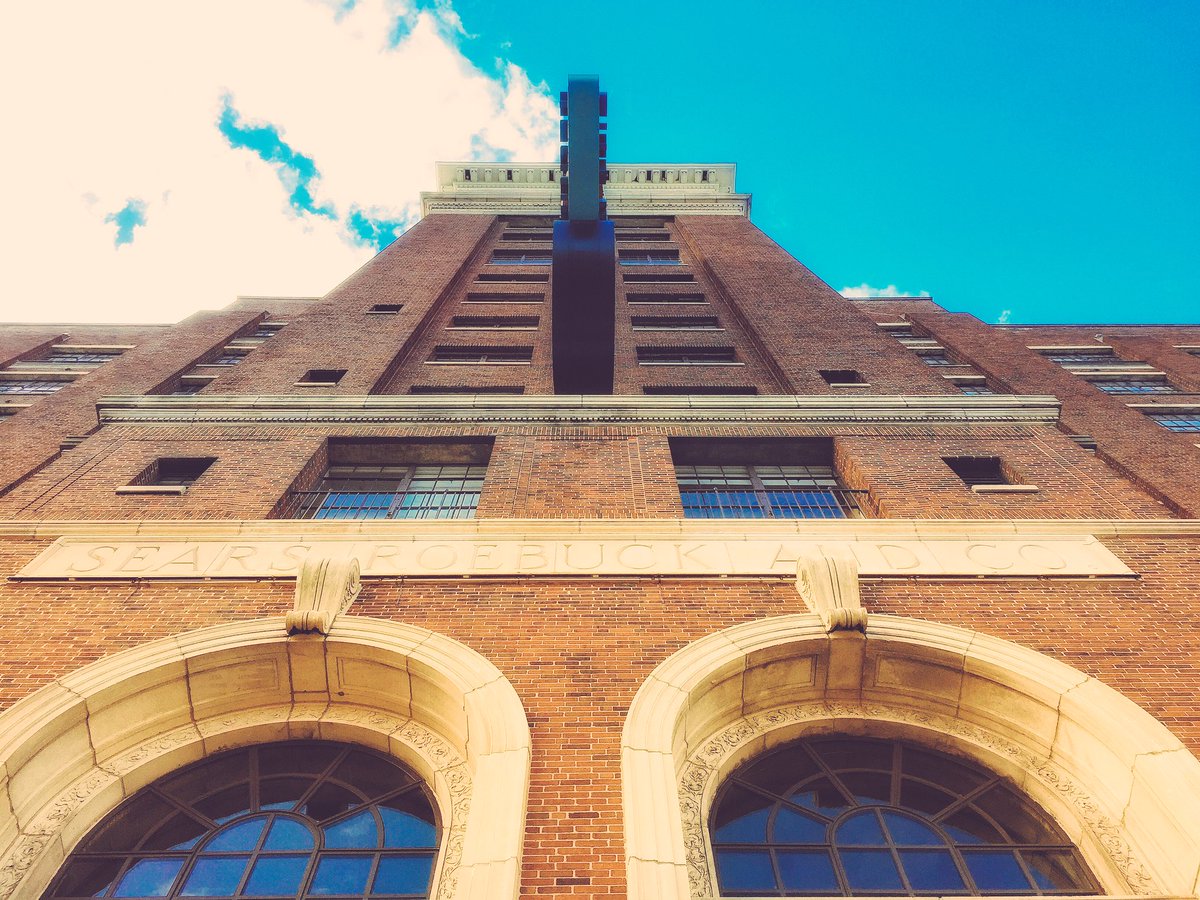 Artifacture's tweet image. Walking into #WIADATL to get my weekend #IA #UX and #design on