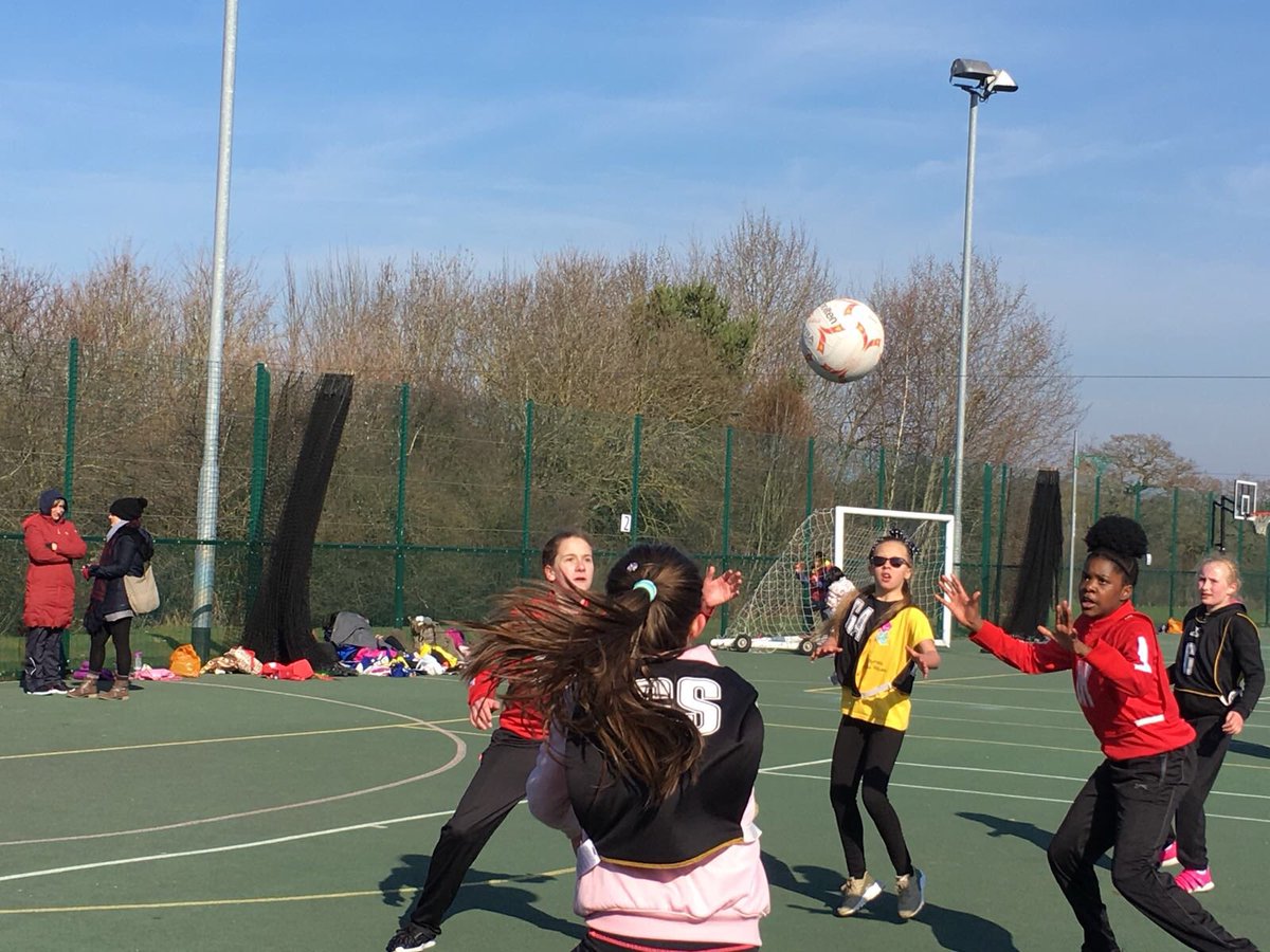 OakFarmPrimary's tweet photo. What a fantastic morning of netball our girls had today. C team played better every match, B team got to QFs and our A team finished with some shiny silver medals! 🥈 Soooooo proud! #timetowarmupnow #thankstosupporters #gooakfarm https://t.co/tqY7IMamdw