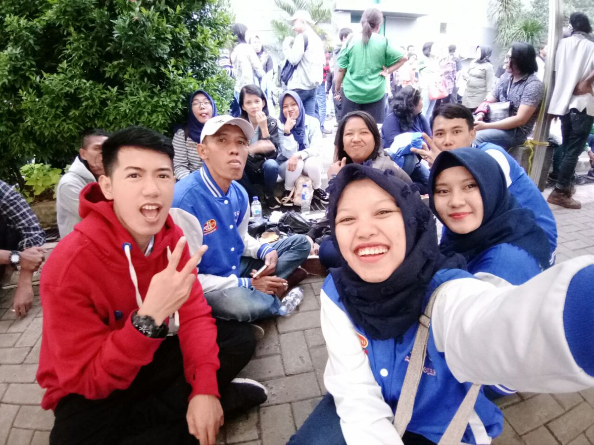 Bismillah ya de <a href="/Lesti_Jenong_DA/">Lestykejora</a>

#LestiSahabatDutaLIDA