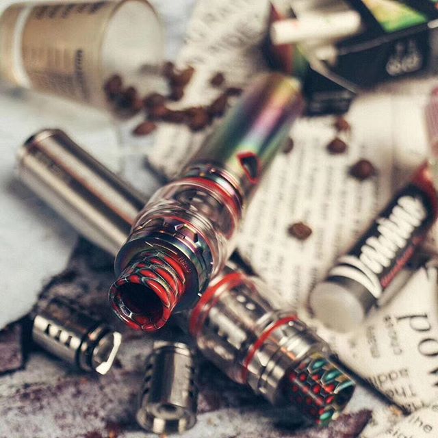 kangercigs's tweet image. 🌴🌴🌴Smok Stick Prince is cool!!! Do you want to buy it? Features an internal 3000mAh battery and 8ml juice capacity.hit here 👉👉👉 goo.gl/fMwuio
#smokstickprince #stickprince #tfv12prince #smok #smoktech #vapingfamily #vapingtime #vapingallday #vapingstyle
