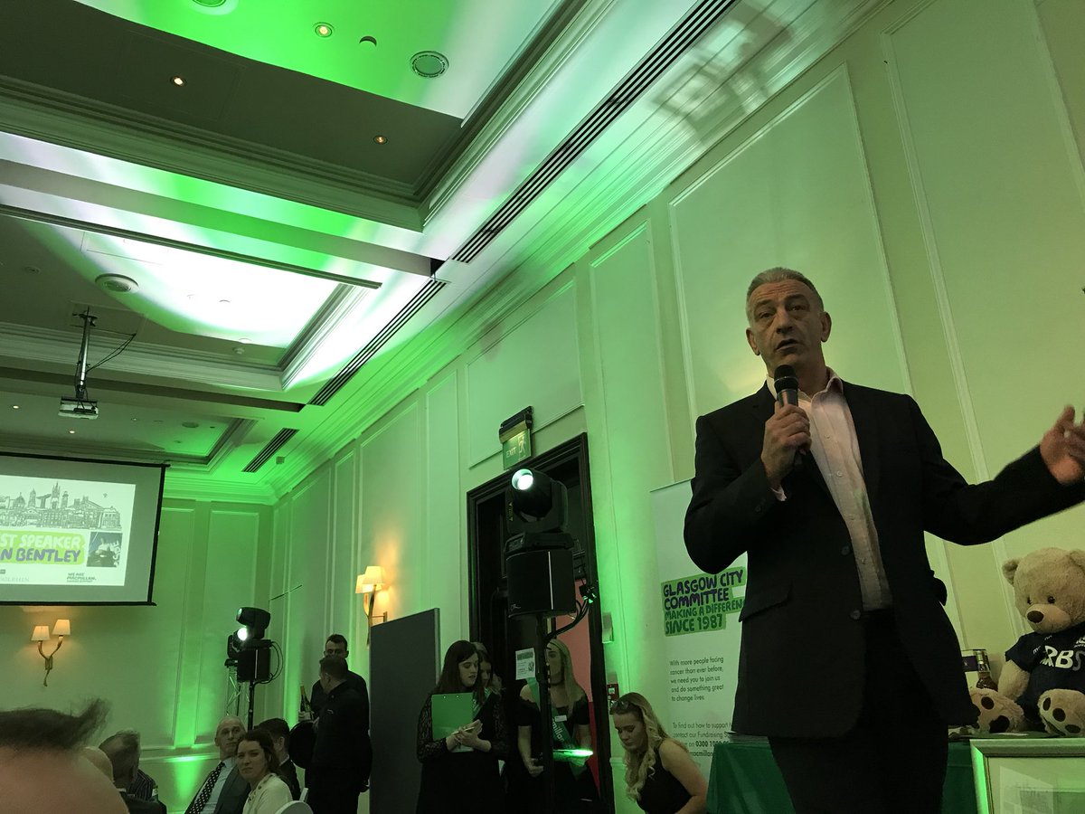 AliFitzs's tweet photo. Great dad @macmillancancer @MacmillanGlas #MacFunLunch2018 with @TilneyGroup @TilneyForProfs @dlockhart1012 https://t.co/qRxbZdcl1w