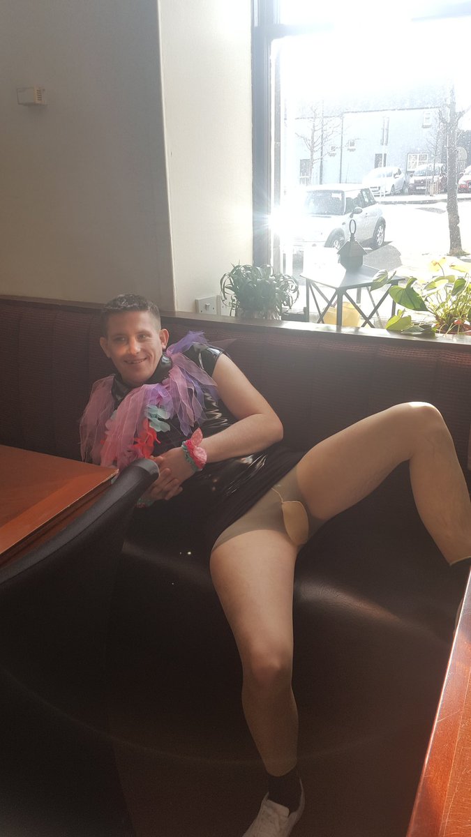 juliaprobb's tweet photo. @InnKeith Niall ready for some action! #InnKeith https://t.co/hBFrSYtYDq