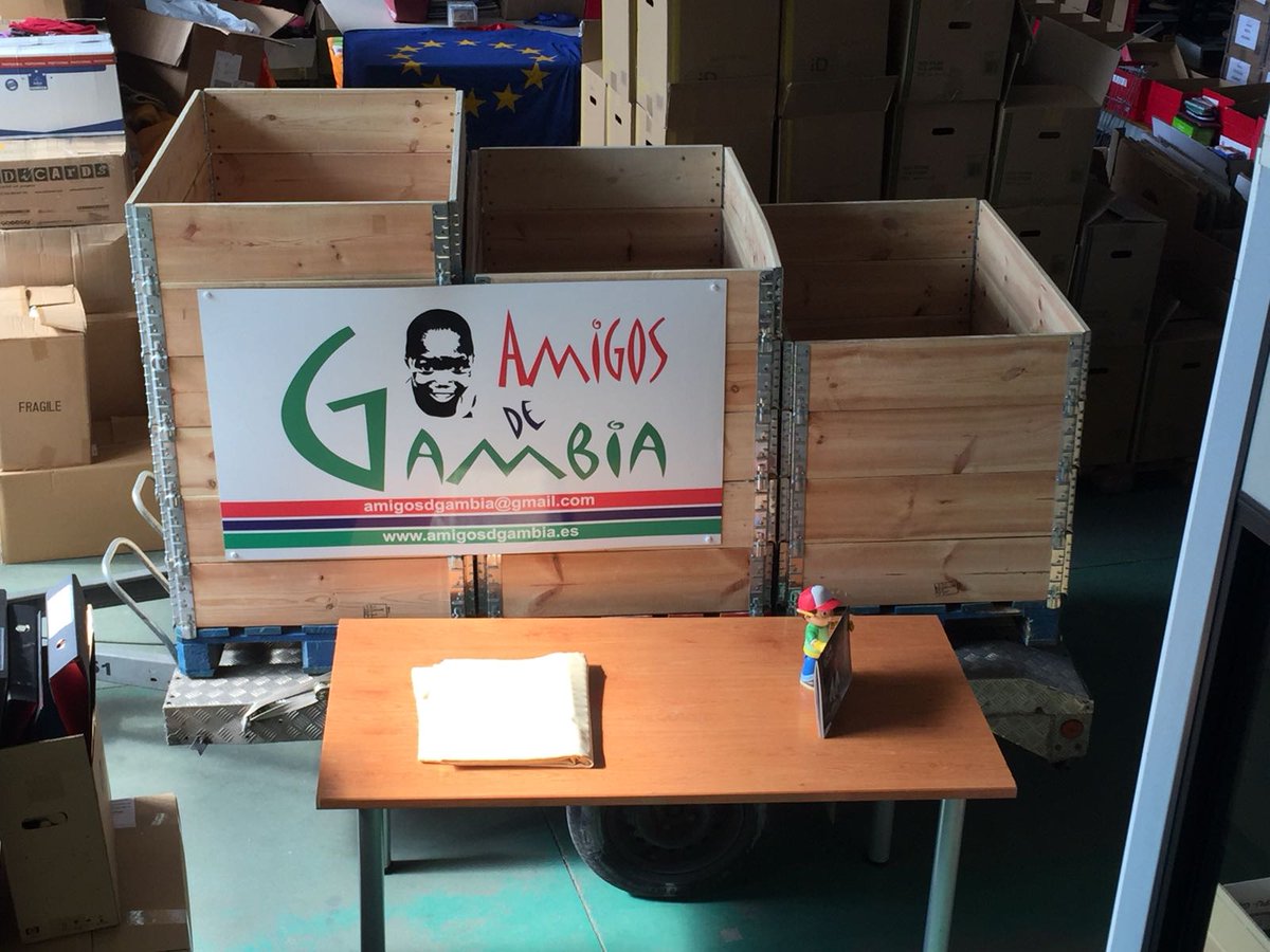 amigos_gambia's tweet photo. Nosotros preparados GRACIAS @VRAC mañana en #DerbiDePepeRojo #VamosAponernosLasBotas https://t.co/wWRN6GOs0B