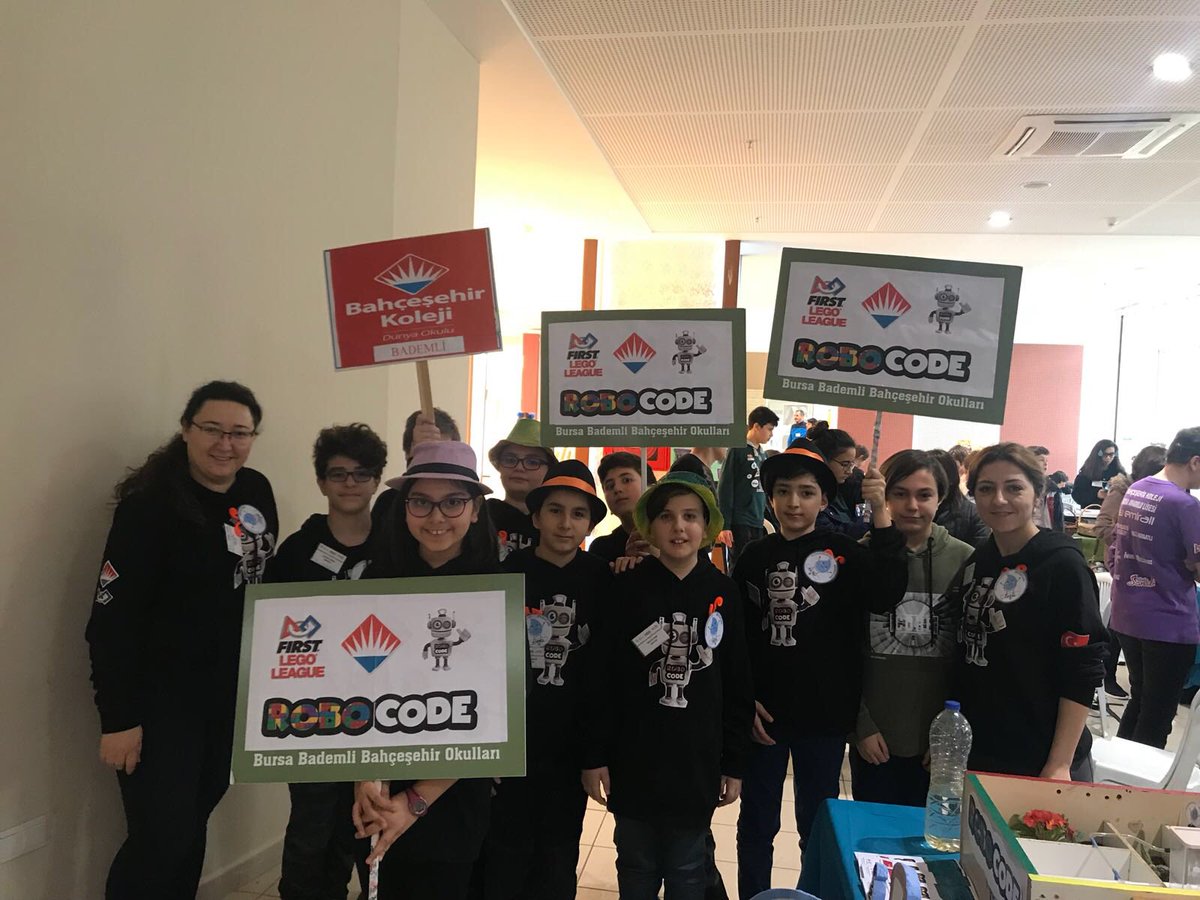 burhanyazgan's tweet image. #FLL @robocodebursa takımımızla yerimizi aldık, kazanımı bol bir turnuva bizi bekliyor! Başarılar #robocode 👏👏 @ozenoglu_emre @elfyet @BahcesehirBursa