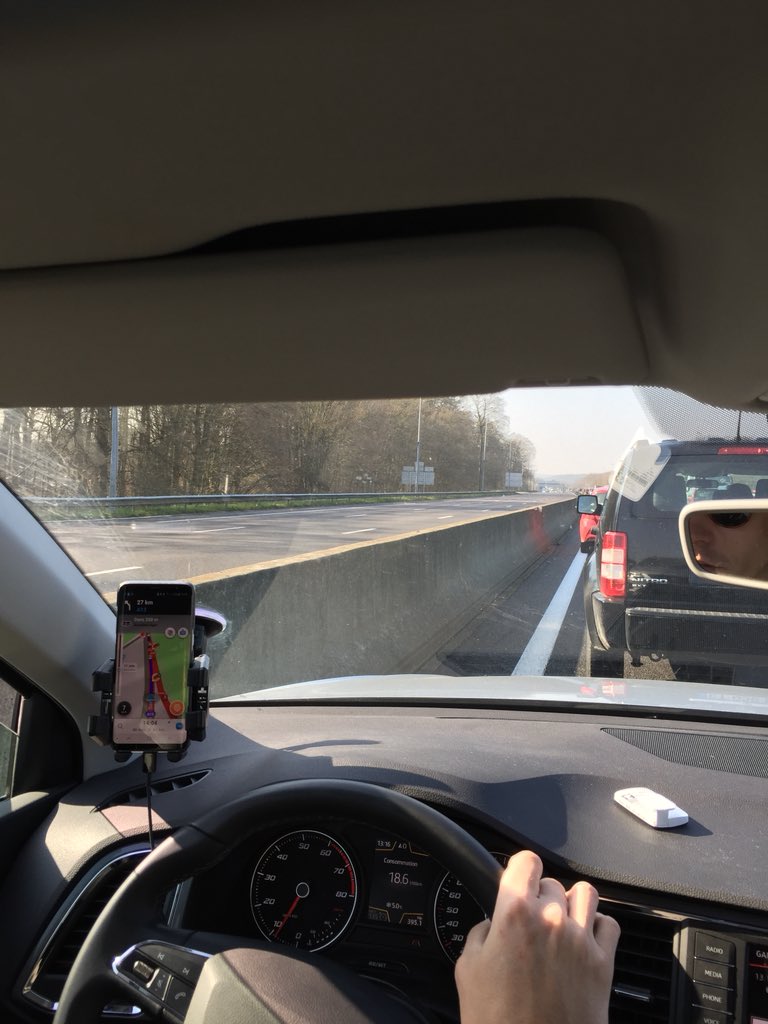 _justabreak's tweet photo. Les joies des #operationescargot sur l’#A13 https://t.co/iL7MXv23FY
