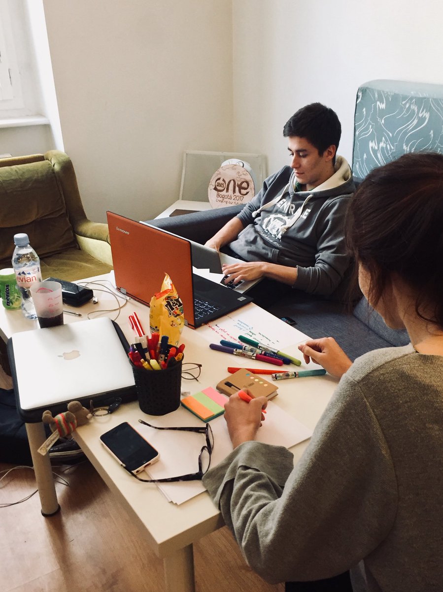 open_mind_lab's tweet image. Brainstorming 🤓 Début du dossier pour le Startup Challenge 2018 ! @AlumniCentrale #creativity