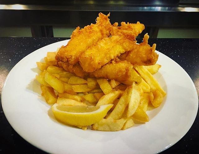 catch22sw's tweet photo. Lunch time special 😋 #codgoujons #chips #catch22bristol #lunchtime https://t.co/hIRgnihm7w https://t.co/kSkiclPfNq