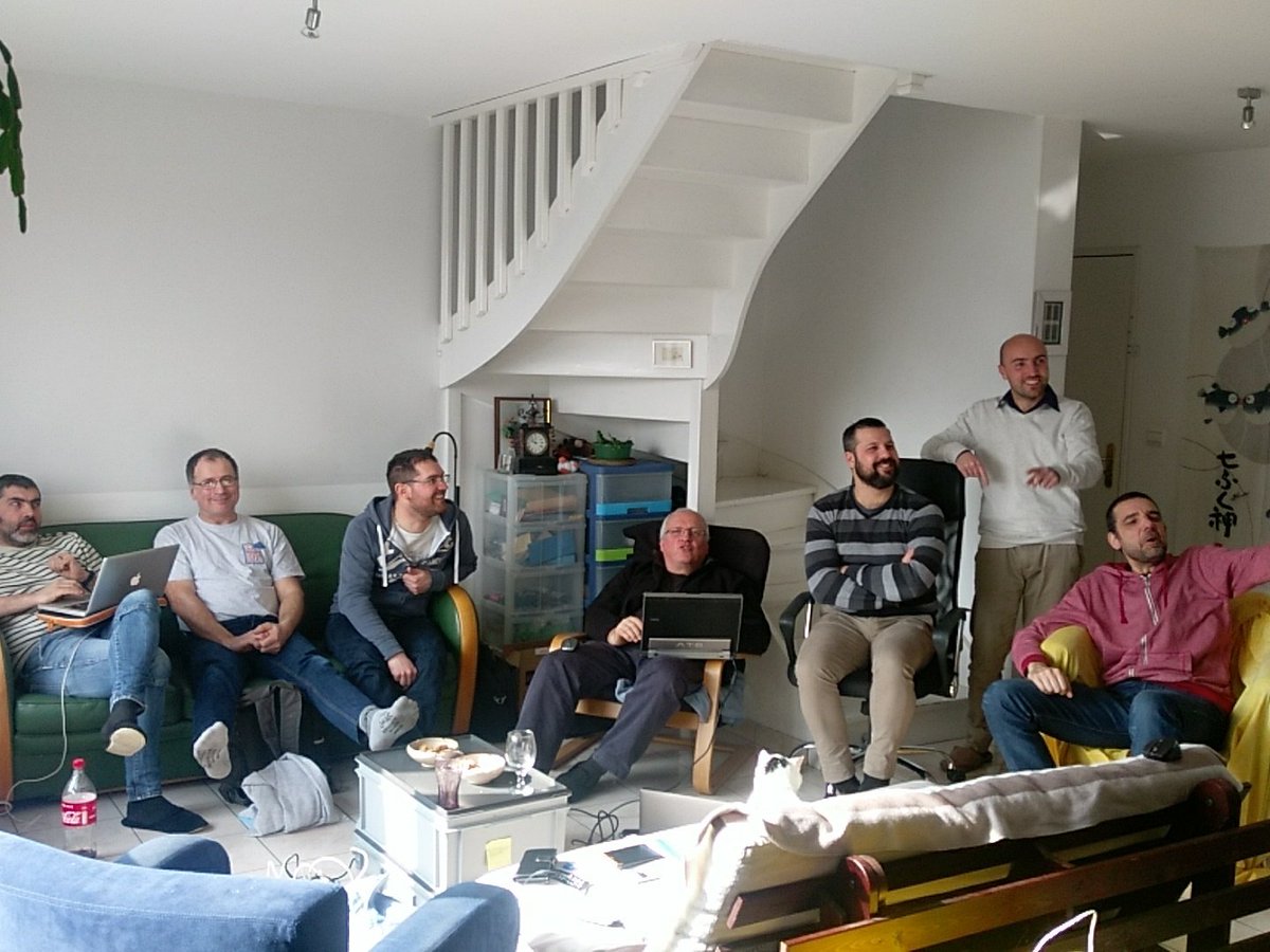 assofreelug's tweet photo. Le CA de FreeLUG travaille
#FreeLUG #LEGO https://t.co/IY7bCLRMla
