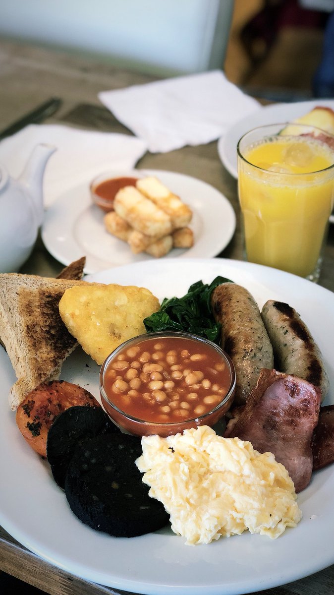 onairmyles's tweet photo. All day breakfasting courtesy of @wearenourish. https://t.co/6JSz4iJSTc