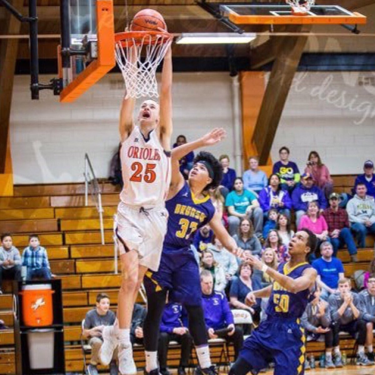 Clutch performance down the stretch for one of the state’s top players &amp; 2020 Storm SF <a href="/wi11iam_dunn/">William Dunn</a> (6’8 Quincy) scoring 11 4th qtr points &amp; a game high 29 &amp; 10 rebs to lead Quincy to an 81-67 win on Froday. battlecreekenquirer.com/story/sports/h…