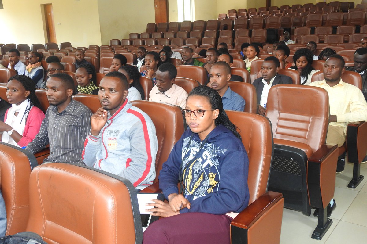 HealthRw's tweet photo. Research methodology in-depth and in details with Dr Katende Godfrey during #NCDsresearchpriorityworkshop @Uni_Rwanda Remera campus @RBCRwanda @RwandaNCDA @RDA_Rwanda @RwandaHealth @HealthRw https://t.co/bk3MpTy5xa