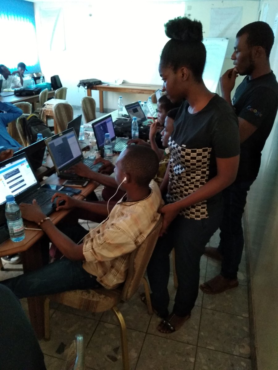 GDG Yaoundé #BuildwithAI tweet media