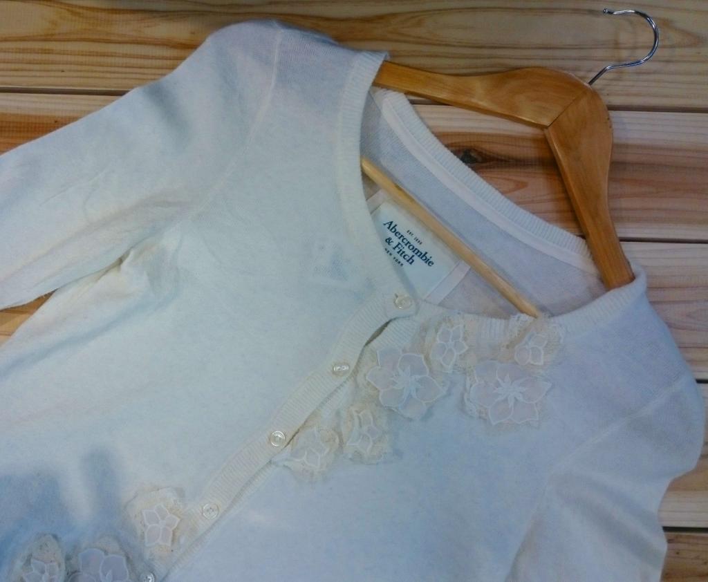 nishikaigan009's tweet photo. ✨半額セール開催中✨
✔Ladies'カーディガン
¥580~ →¥290~
#西海岸
#古着屋西海岸
#お洒落さんと繋がりたい
#LESTROSE
#アバクロンビー&フィッチ
#古着好きな人と繋がりたい https://t.co/MrVWrbtjrX