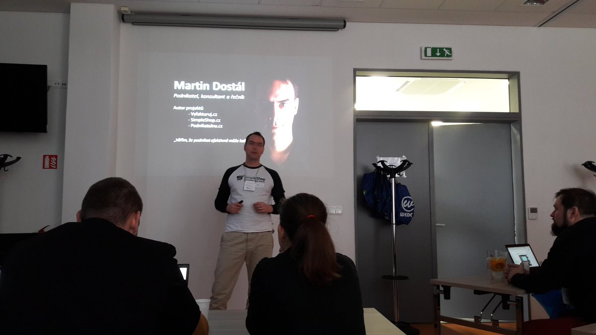 MichalOktabec's tweet photo. Muzeme dosahnout 4h pracovniho tydne? Prednaska a diskuze s @_MartinDostal na @barcampjc #bcjc #ceskebudejovice #jvtp https://t.co/HjNDe37eyN