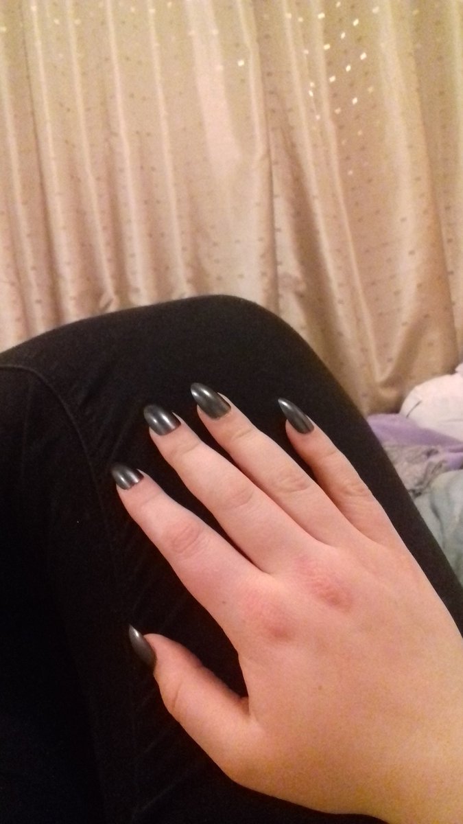 ||: Please forgive any typos, these nails make it incredibly difficult to type or even correct myself.