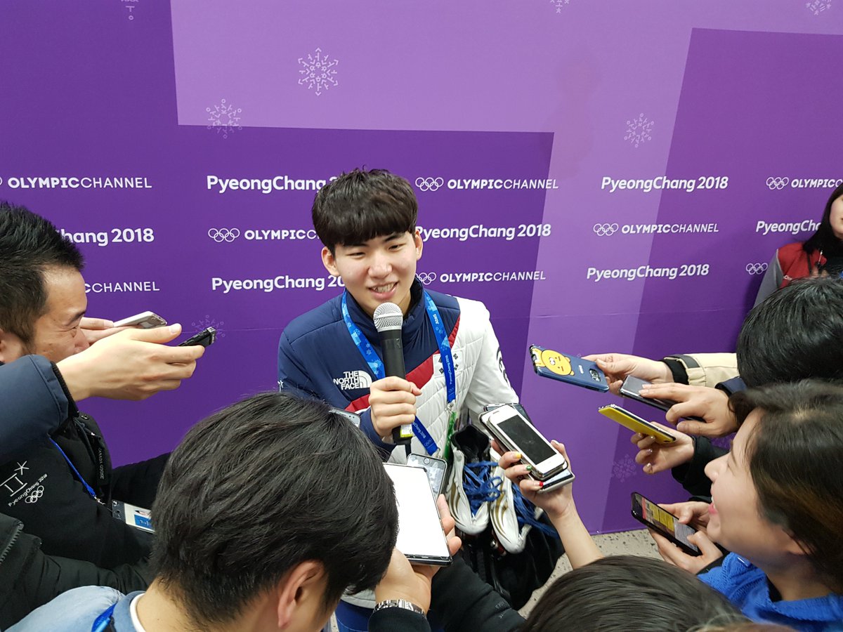 gangwon2024's tweet photo. 경기 중반까지 선두로 ��리며 바람의 저항을 다 받아내는 조력자 역할을 하여 이승훈 선수의 막판 추월에도 큰 도움을 준 #정재원 선수.✨ 숨은 노력으로 더욱 값진 8위를 기록했습니다. 🎤경기 직후 미소가 절로 나오는 인터뷰 https://t.co/vNKK0yOzQt https://t.co/tTGS5y9qjb