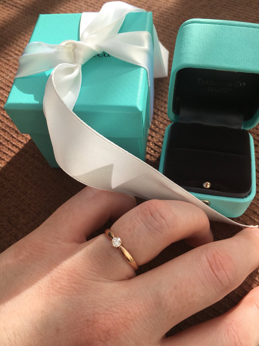 saramarieblack1's tweet photo. @phildamb ❤️ you #engagement #love #isaidyes @TiffanyAndCo 💍👰 https://t.co/H5AsiqrL6E