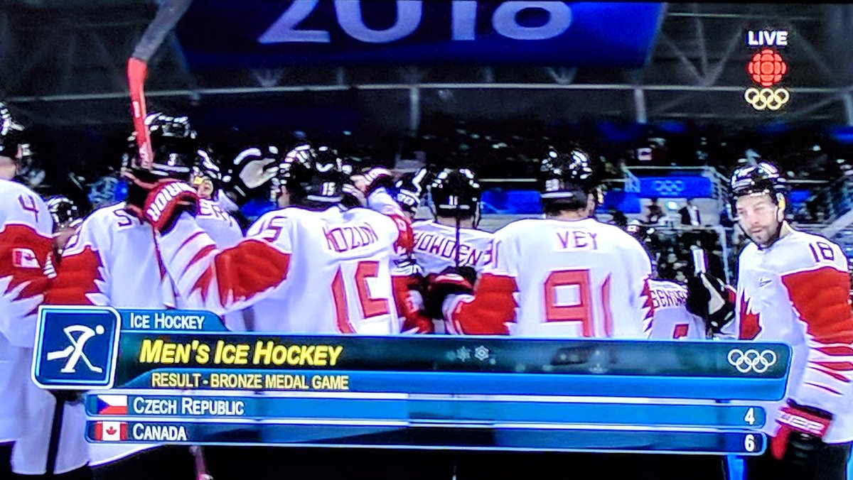 TayYankowski's tweet photo. Amazing, crazy game! Canada wins Bronze in Men's Hockey! Both teams played really well but we win!!! 6-4! #TeamCanada #PyeongChang2018 #BronzeMedal🥉 https://t.co/vMWUh2Tizo