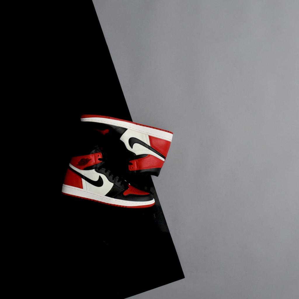 jordan 1 bred toe foot locker