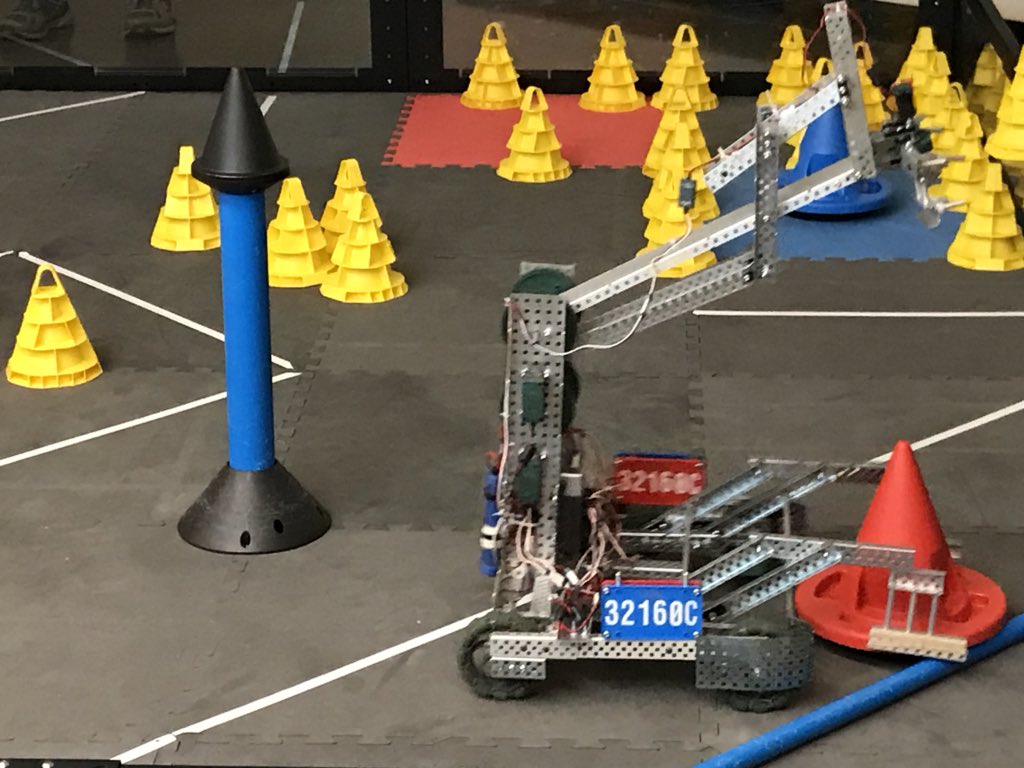 120 teams competing in VEX Robotics contest in WhiteHall @UKEngineering EDay <a href="/UKy_Klein/">Doug Klein</a>