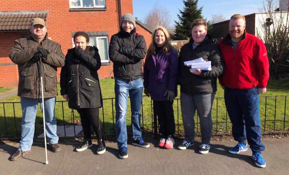 We were out on the doorstep in Woodsetton this morning spreading the message about #StopToryPoliceCuts @UKLabour #VoteLabour #May3rd #Freezing