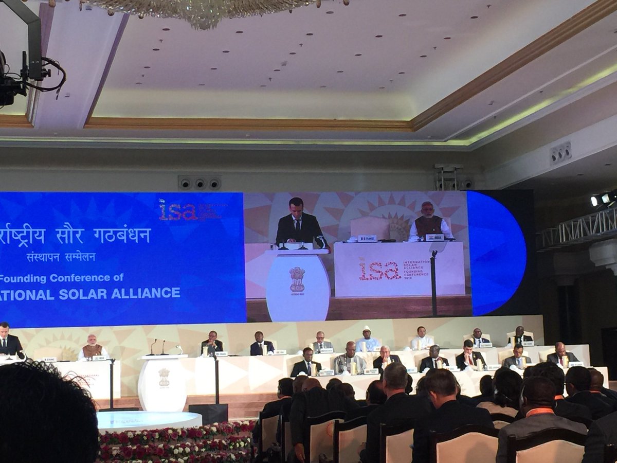 navdeepsuri's tweet photo. The @isolaralliance Summit is launched with an excerpt from the film No Problem
We made it through @IndianDiplomacy about the solar mamas - rural women who became solar engineers at Barefoot College in Tilonia
Well done, @YasminKidwai for a film ahead of the times https://t.co/pgUElVdZFz