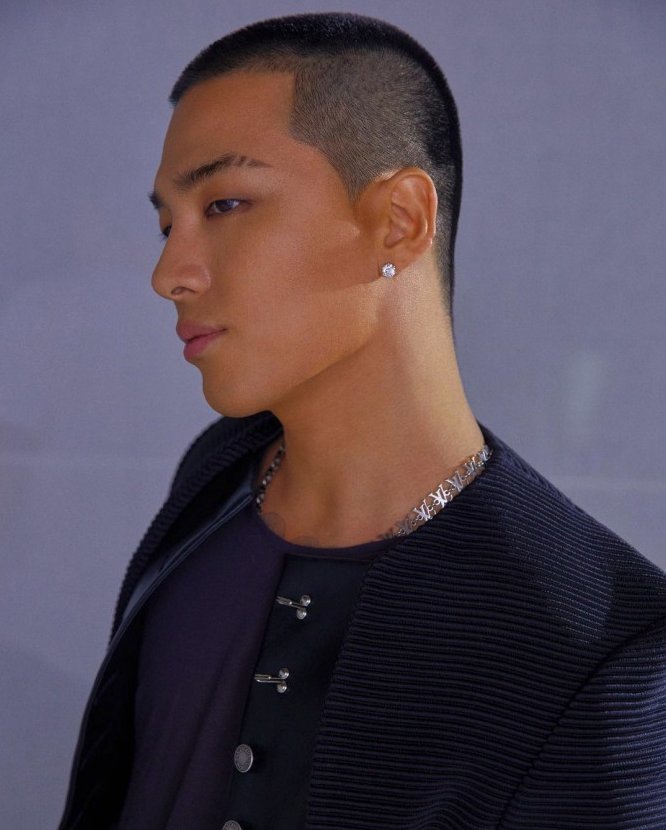 ᴅᴋᴅᴋᴛᴠ on X: "Taeyang's last photoshoot before he goes in to the Army. This  man looks good in everything. #taeyang #BigBang https://t.co/skMgDZkp6p" / X