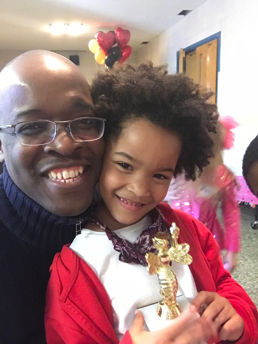 Kabongod1's tweet photo. Proud dad moment #2467 with my 6yrold after winning her K2 Spelling Bee in a pool of 16 kids🙏🏾😘 #luckiestdad #mifamilia https://t.co/VX8ElVlJXF