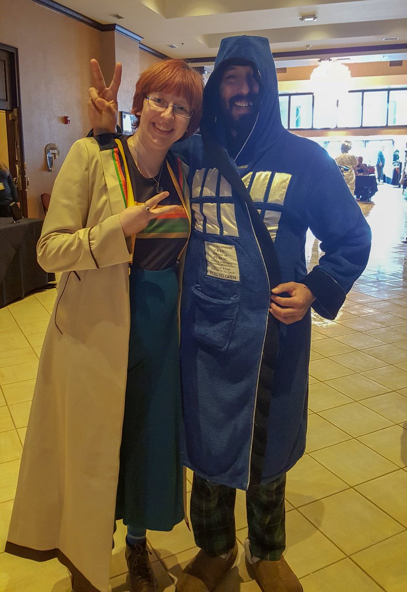 MackenzieFlohr's tweet photo. Introducing...the Doctor and her #Tardis
#DrWho #DoctorWho #cosplay #CleCon2018 #CleCon5 #ConCoction #ConCoction2018 #CleCon #Clevelandconcoction https://t.co/aCmgGr04bH