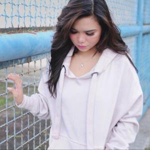 puterihyun's tweet photo. OMG! You have to see this. #BIGOLIVE > Share, 1k beans.  
https://t.co/SZOwsNxy85 https://t.co/PmCbvLa0dp