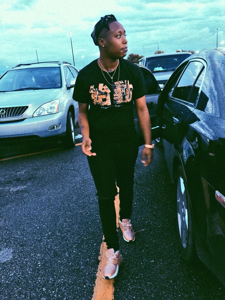 yasbechillin's tweet photo. Iβm cool on you π€πΎ #22Shit https://t.co/JvHIi0nTAS