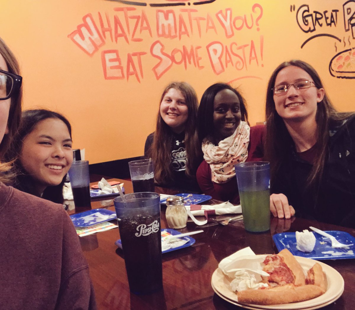 had a gr8 time celebrating Grace’s birthday tonight! happy early bday boo ❤️