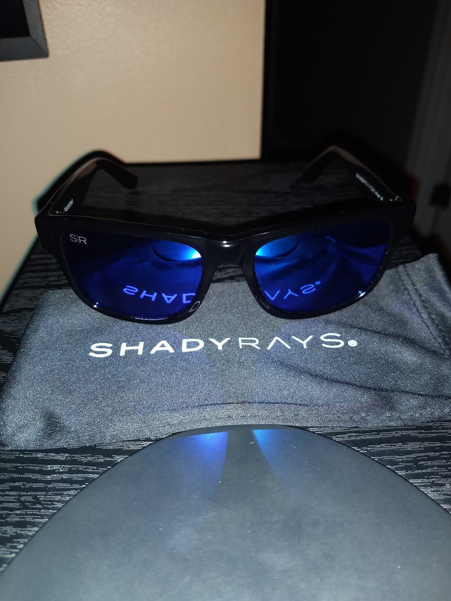 GO_CARDS1's tweet photo. Loving my new sunglasses by @shadyrays https://t.co/lSXv9wE2vV