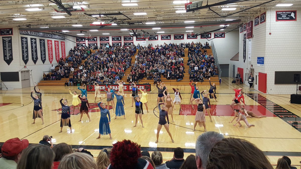 AABuchholz's tweet photo. Watching Maddie and Mowi dance jazz at All-State! https://t.co/vV4egfiv7b