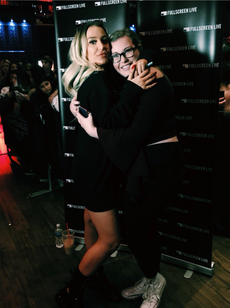 genuinetanaa's tweet photo. when someone plays hefner at the party @tanamongeau #fullscreenlive https://t.co/sVw0QNx0VV