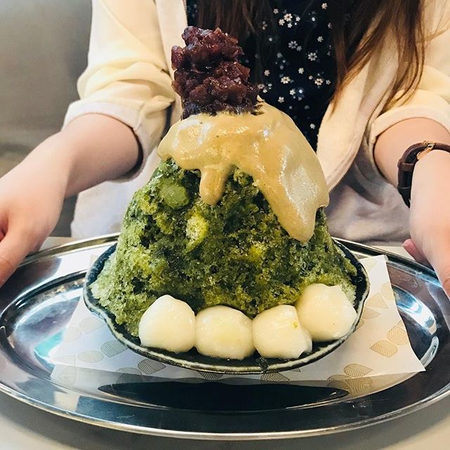 ZenfulMatcha's tweet photo. Triple green tea #kakigori 🍧 📷 @tomatomatoooo
.
Want to create your own zen? Try our Ultra Premium Green Tea today. Link in bio! 🍃 💚 😊 https://t.co/FAnUVsf4fh https://t.co/lpQInTuUxM
